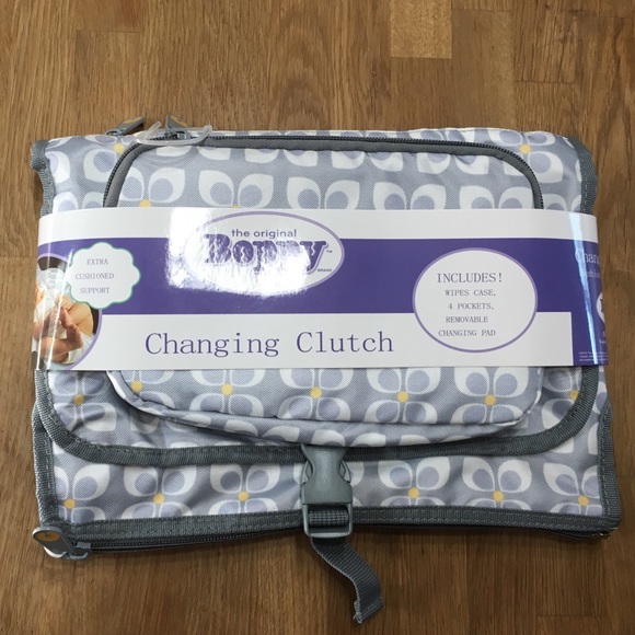 baby changing clutch